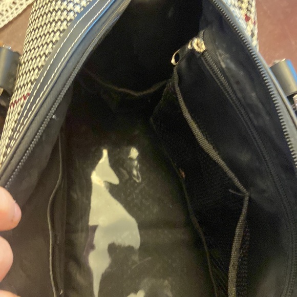 London fog Andover Bag - Picture 6 of 10